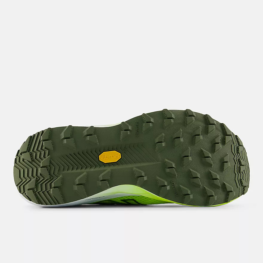 FuelCell SuperComp Trail v2 scarpe