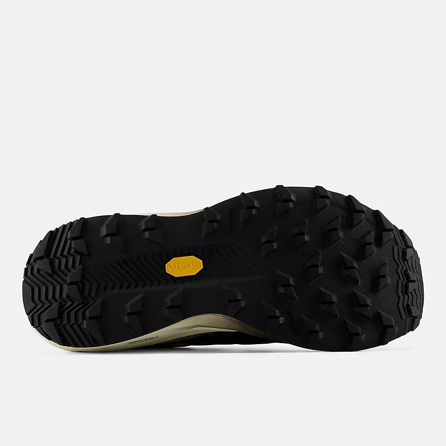 FuelCell SuperComp Trail v2 scarpe